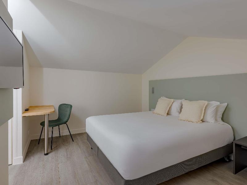 Mercure Lyon Est Villefontain image