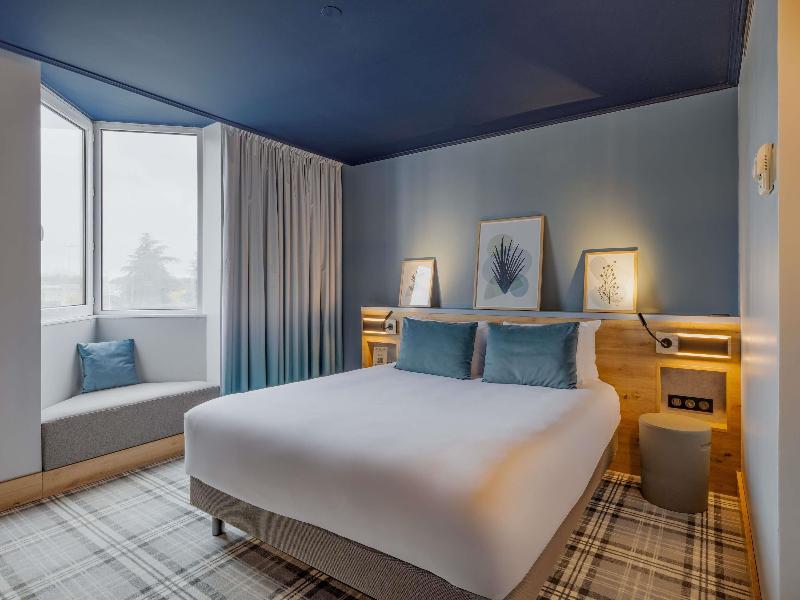 Mercure Lyon Est Villefontain image