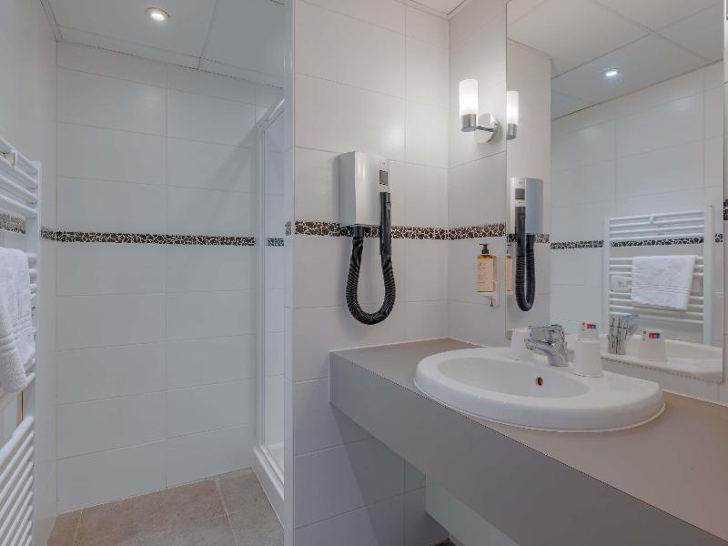 Mercure Lyon Est Villefontain image