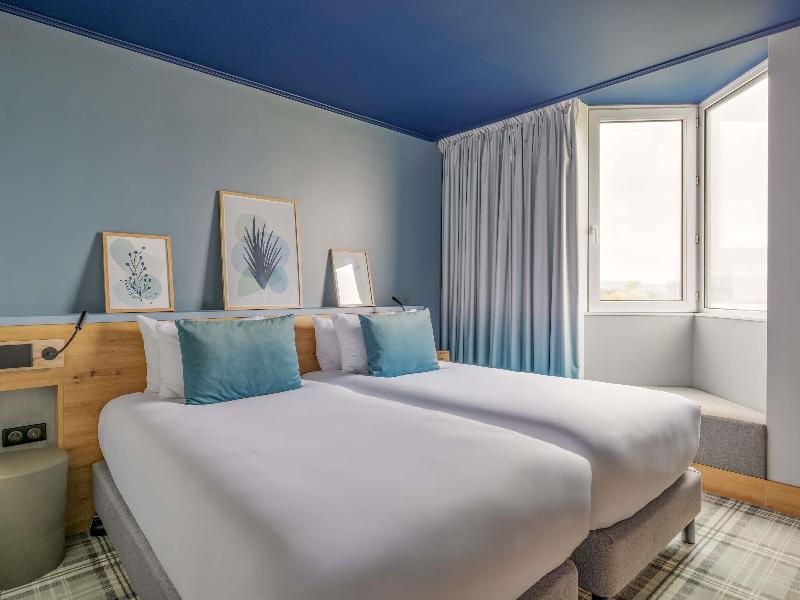 Mercure Lyon Est Villefontain image