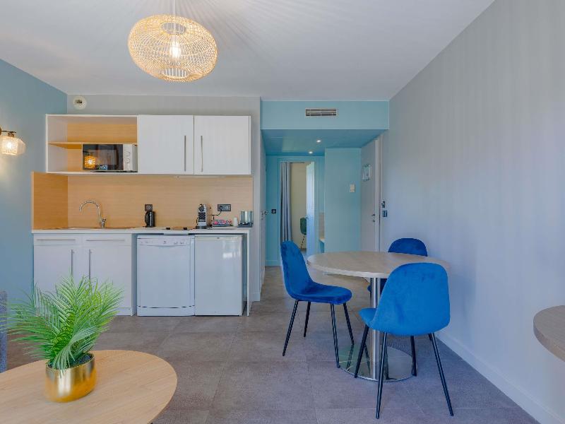 Mercure Lyon Est Villefontain image
