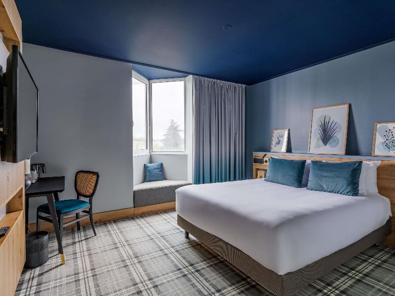 Mercure Lyon Est Villefontain image