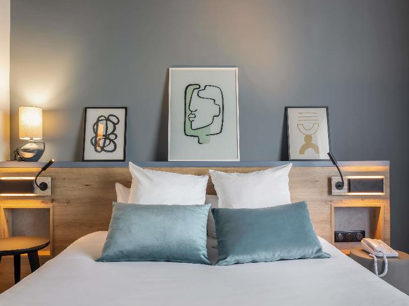 Mercure Lyon Est Villefontain image