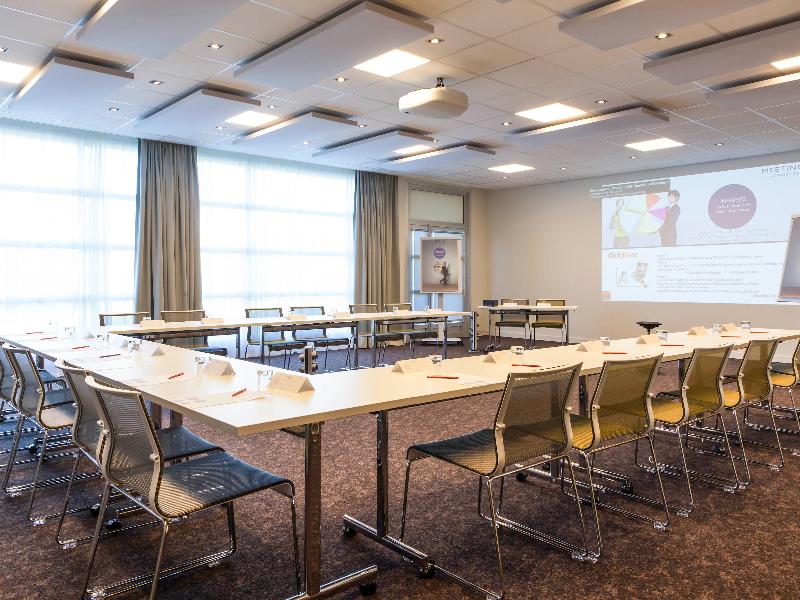 Novotel Saint Quentin Golf National image