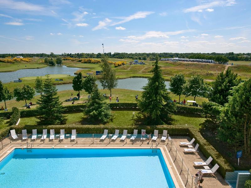 Novotel Saint Quentin Golf National image