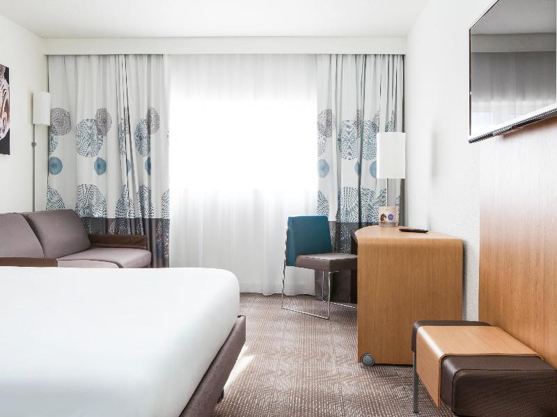 Novotel Saint Quentin Golf National image