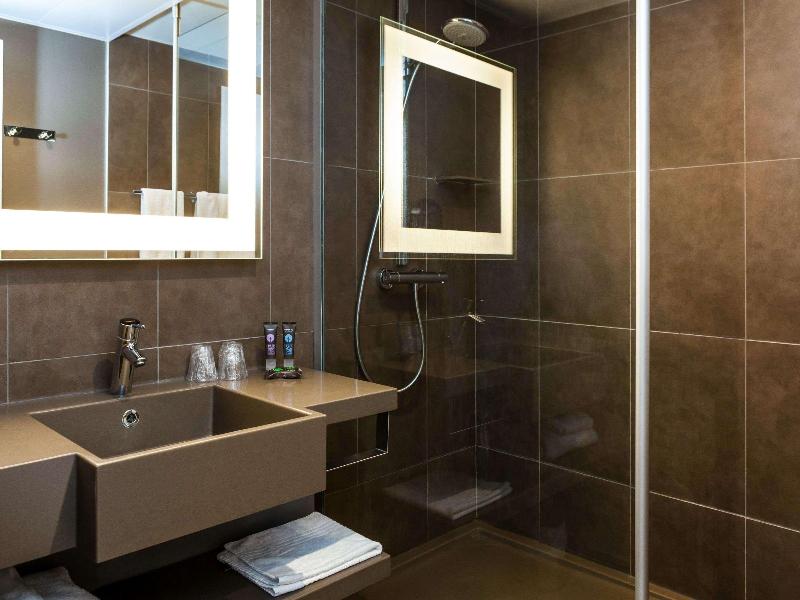 Novotel Saint Quentin Golf National image