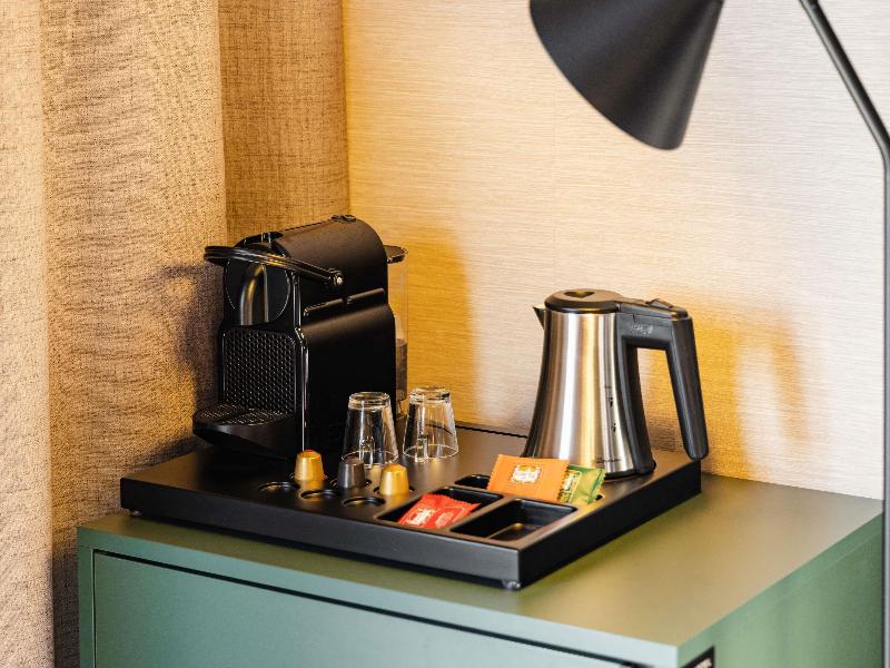 Novotel Paris Suresnes Longchamp image