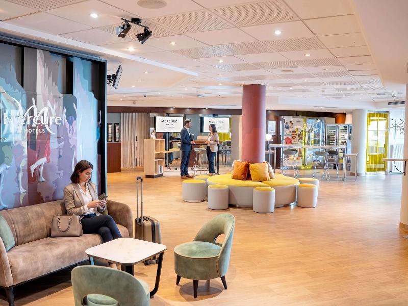 Mercure Paris Massy Gare TGV image