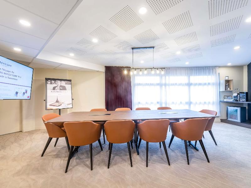 Mercure Paris Massy Gare TGV image