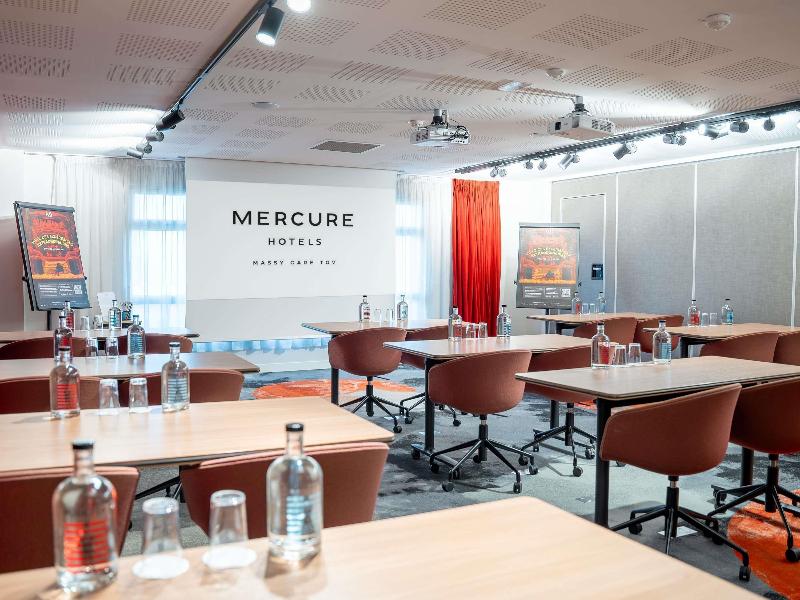 Mercure Paris Massy Gare TGV image