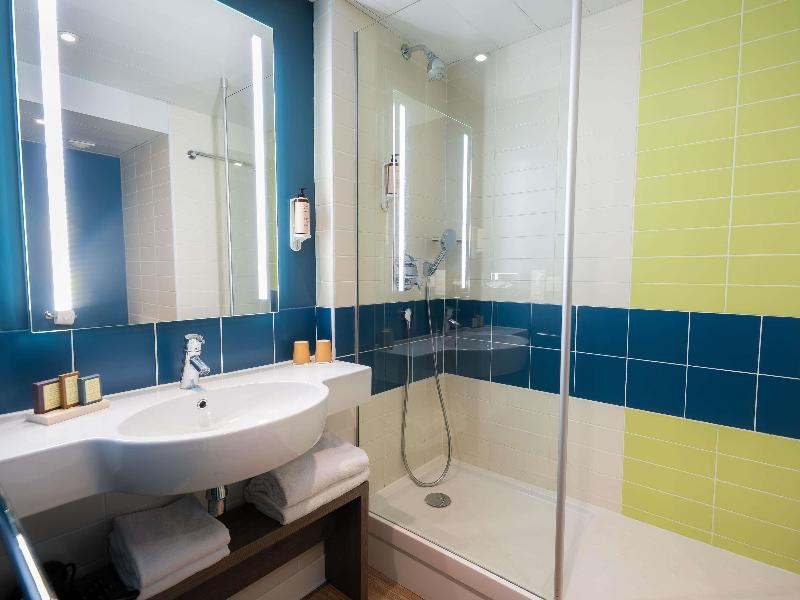 Mercure Paris Massy Gare TGV image