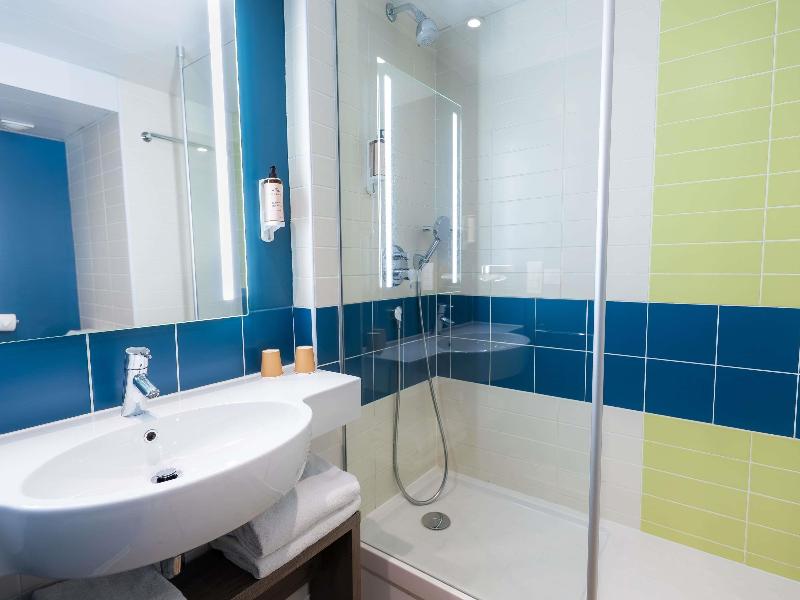 Mercure Paris Massy Gare TGV image