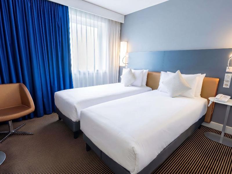Mercure Paris Massy Gare TGV image
