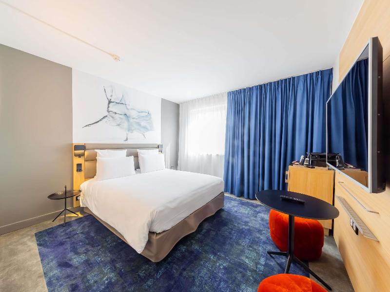 Mercure Paris Massy Gare TGV image