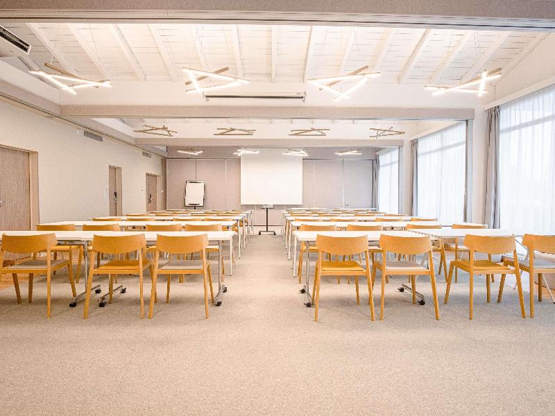 Novotel Narbonne Sud image