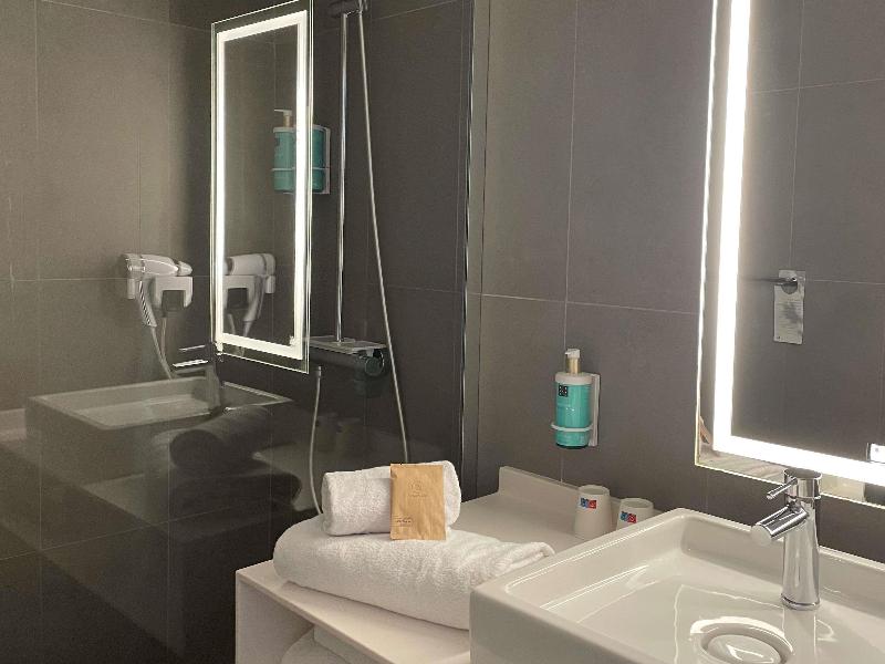 Novotel Narbonne Sud image