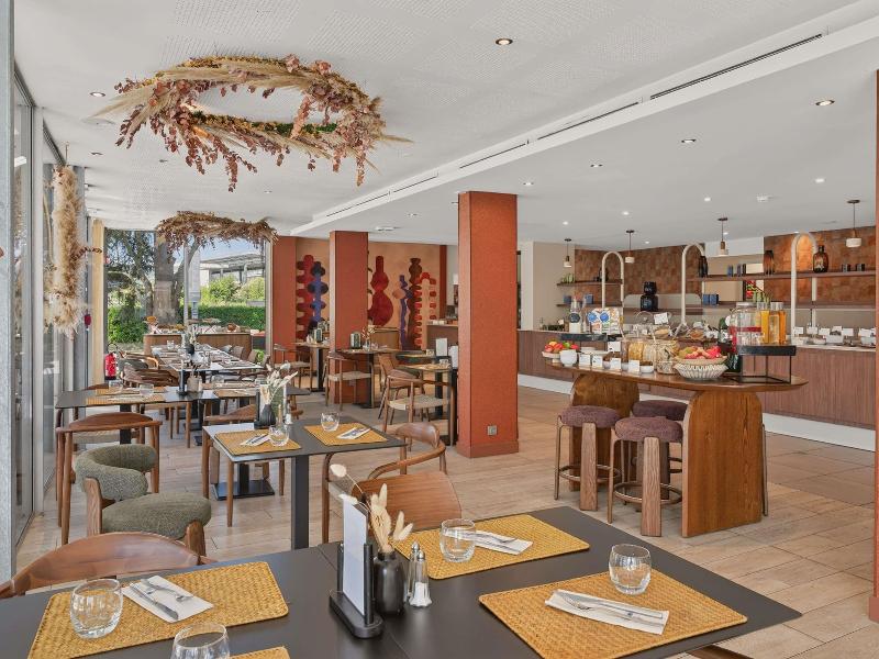 Novotel Pau Pyrenees image