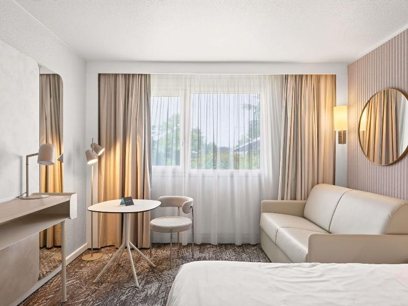Novotel Pau Pyrenees image