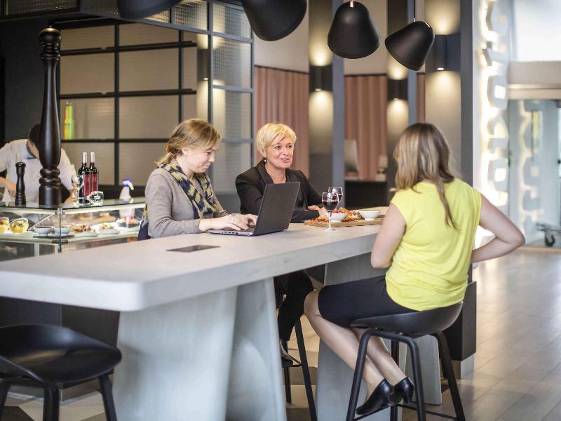 Novotel Lille Aeroport image