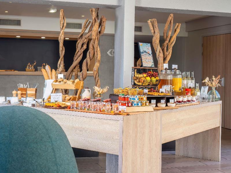 Novotel Lille Aeroport image
