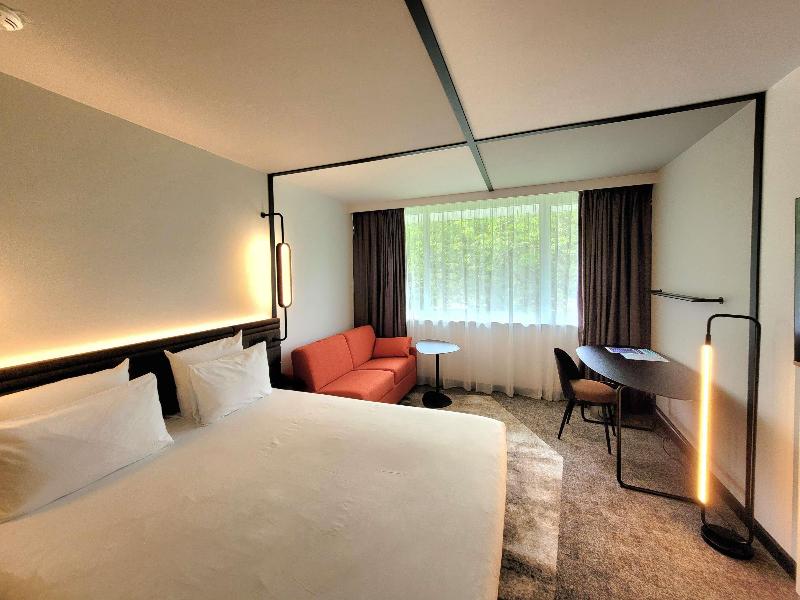 Novotel Lille Aeroport image