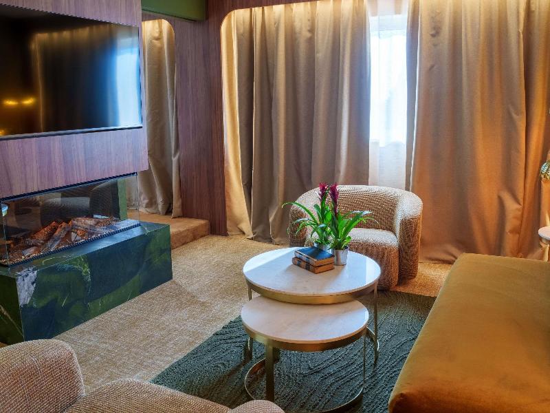 Novotel Avignon Nord image