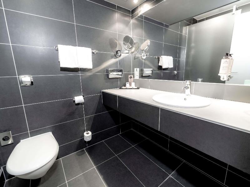 Mercure Bordeaux Lac Hotel image