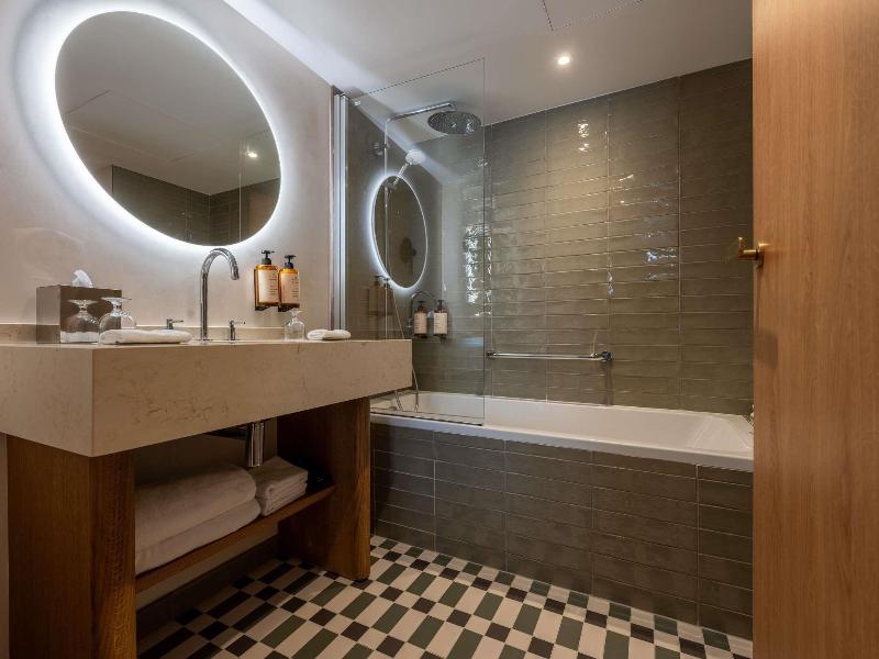 Mercure La Rochelle Vieux-Port Sud image