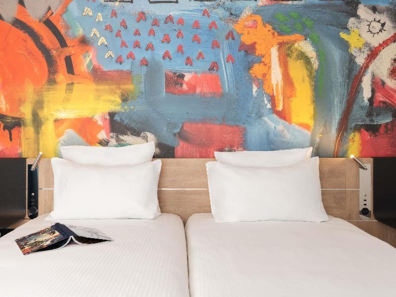 Novotel Paris Les Halles image