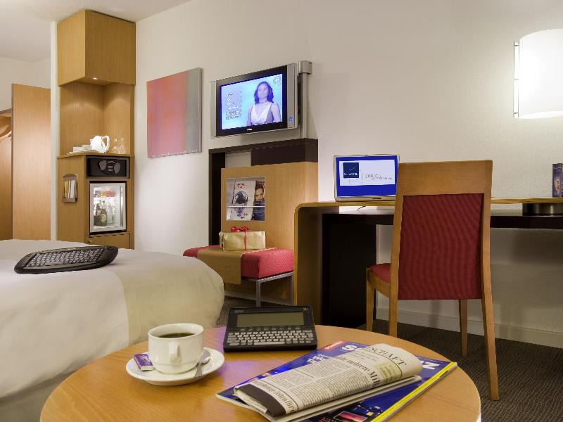 Novotel Zurich Airport Messe image