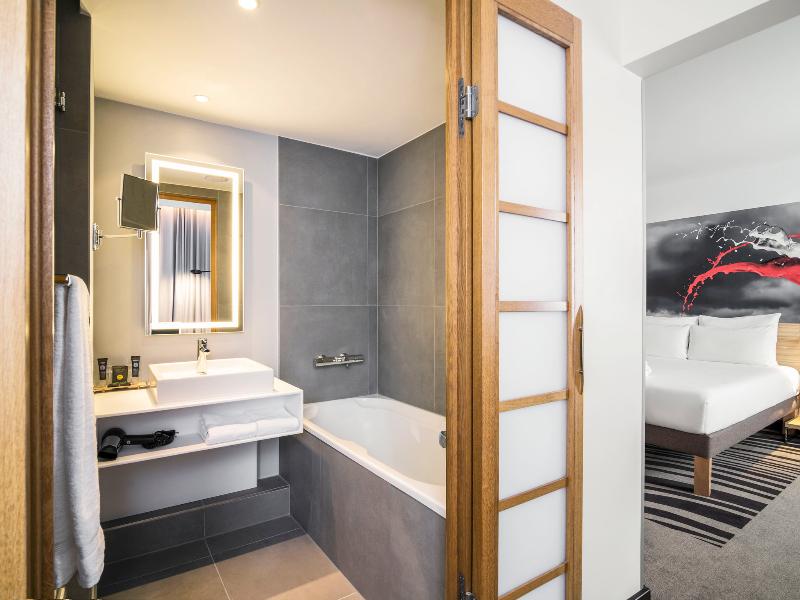 Novotel Den Haag City Centre image