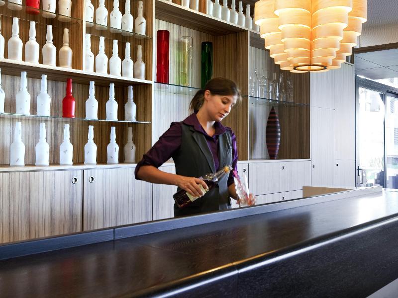 Novotel Lausanne Bussigny image