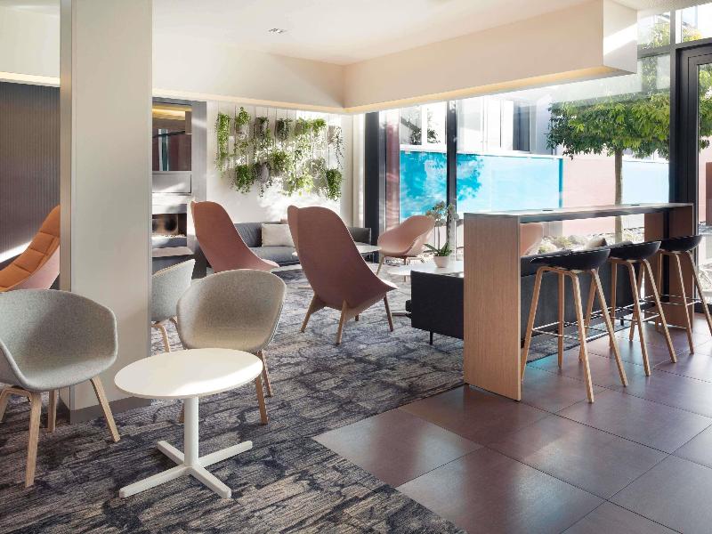 Novotel Lausanne Bussigny image