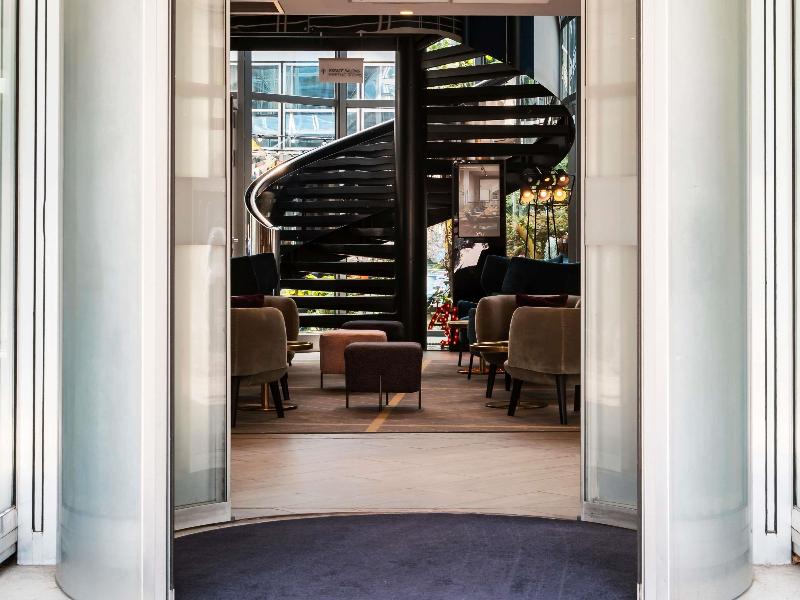 Mercure Paris La Defense Arche image