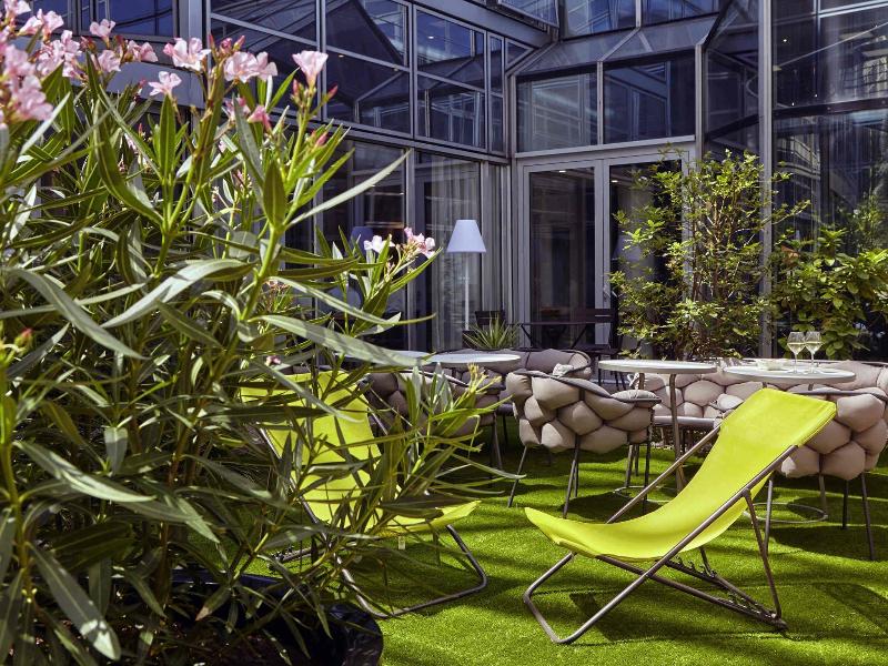 Mercure Paris La Defense Arche image