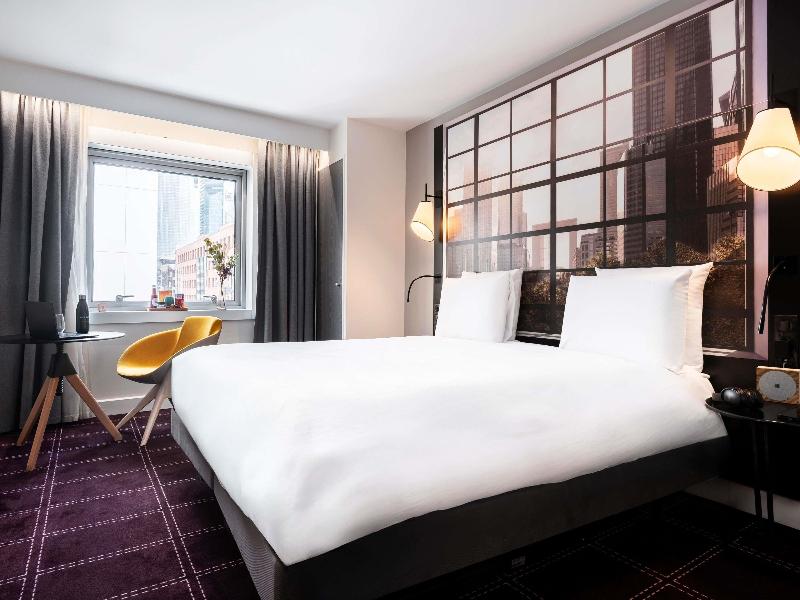 Mercure Paris La Defense Arche image