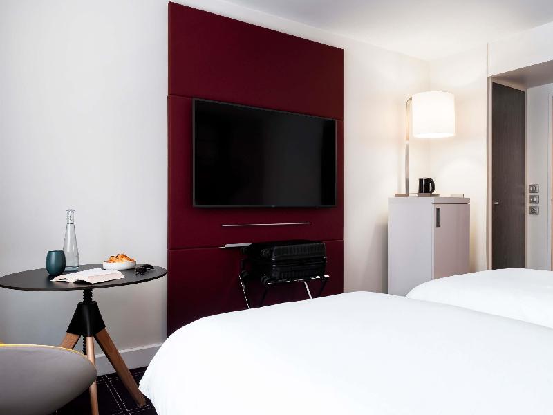 Mercure Paris La Defense Arche image