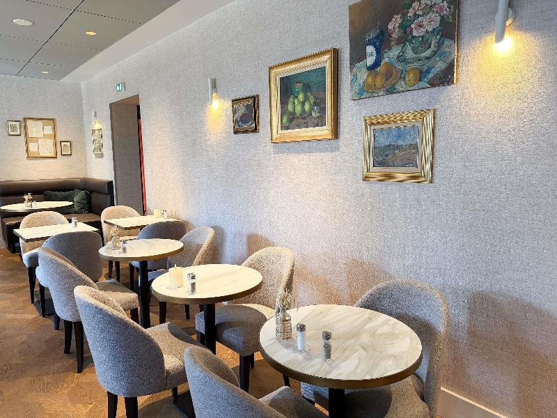 Mercure Rennes Place Bretagne image