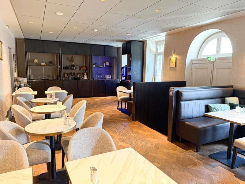 Mercure Rennes Place Bretagne image