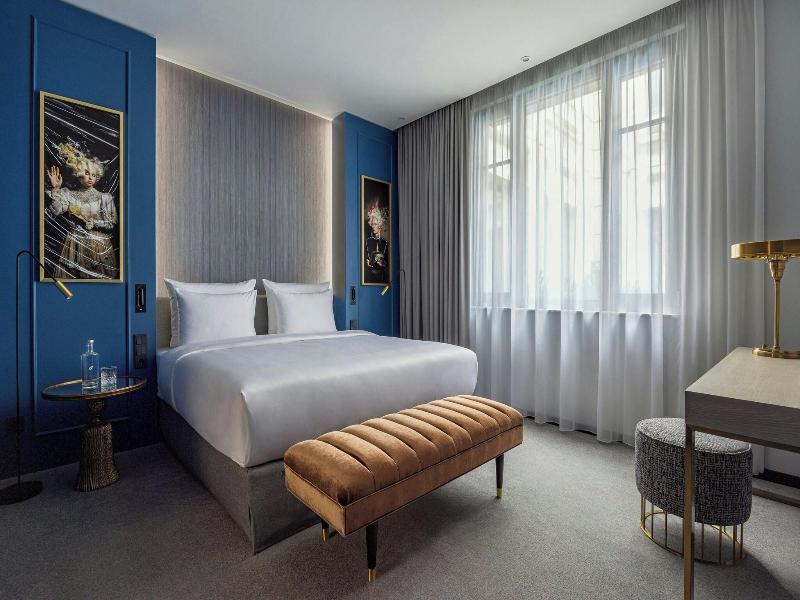 Hotel Luc image