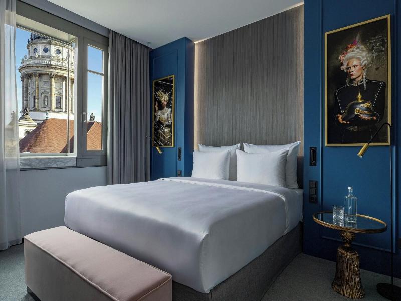 Hotel Luc image