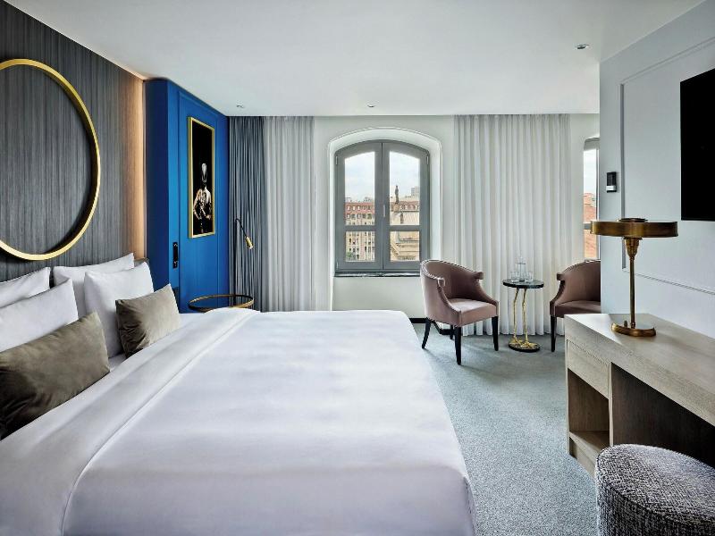 Hotel Luc image