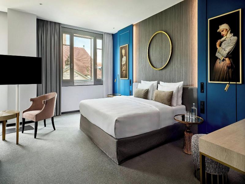Hotel Luc image