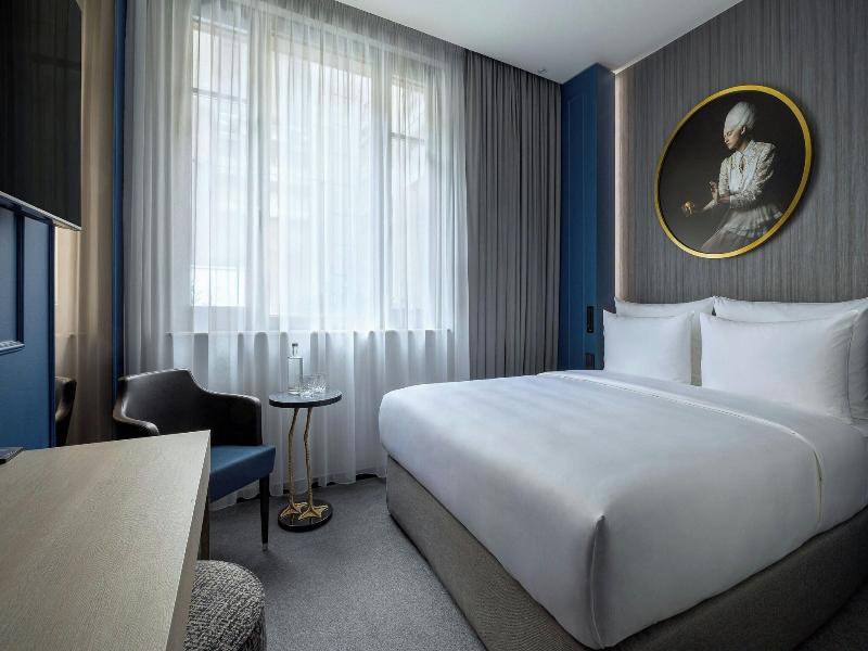 Hotel Luc image