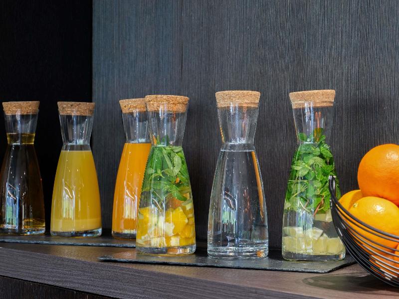 Novotel Suites Geneve Aeroport image