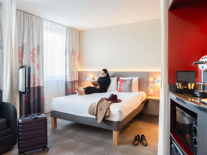 Novotel Suites Geneve Aeroport image