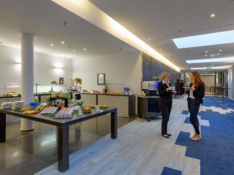 Novotel Muenchen Messe image