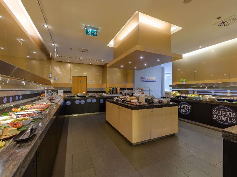 Novotel Muenchen Messe image