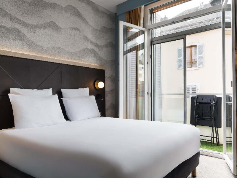 Mercure Annecy Centre Hotel image